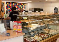Lindseys Cake and Dessert Shop 1093764 Image 1